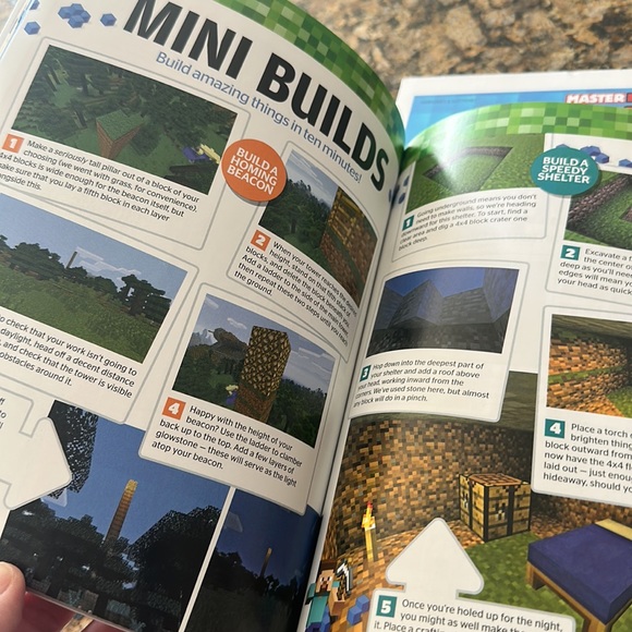 Roblox and Minecraft book bundle grab bag lot - Picture 8 of 8